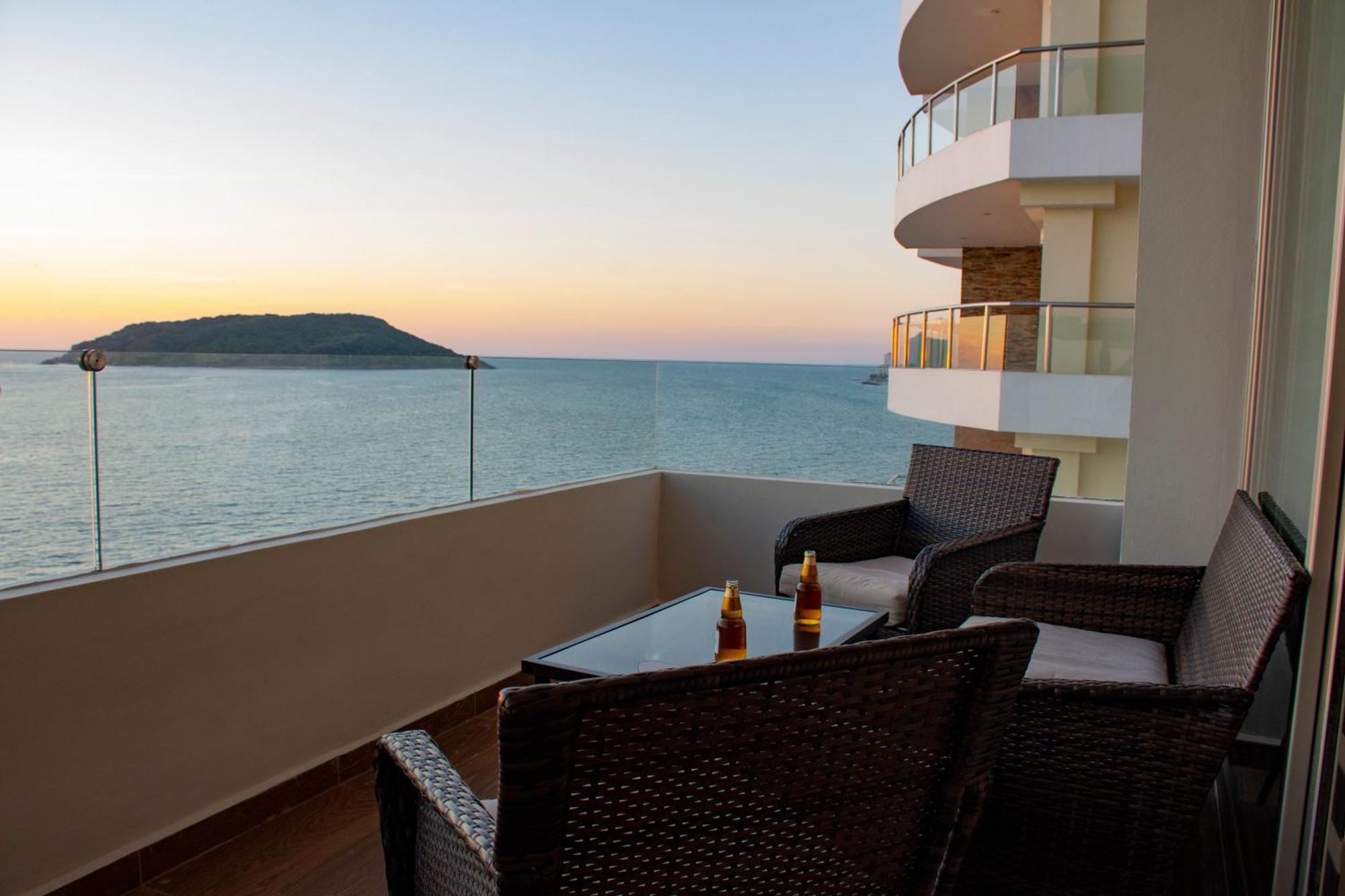 Hotel Tramonto Масатлан Стая снимка